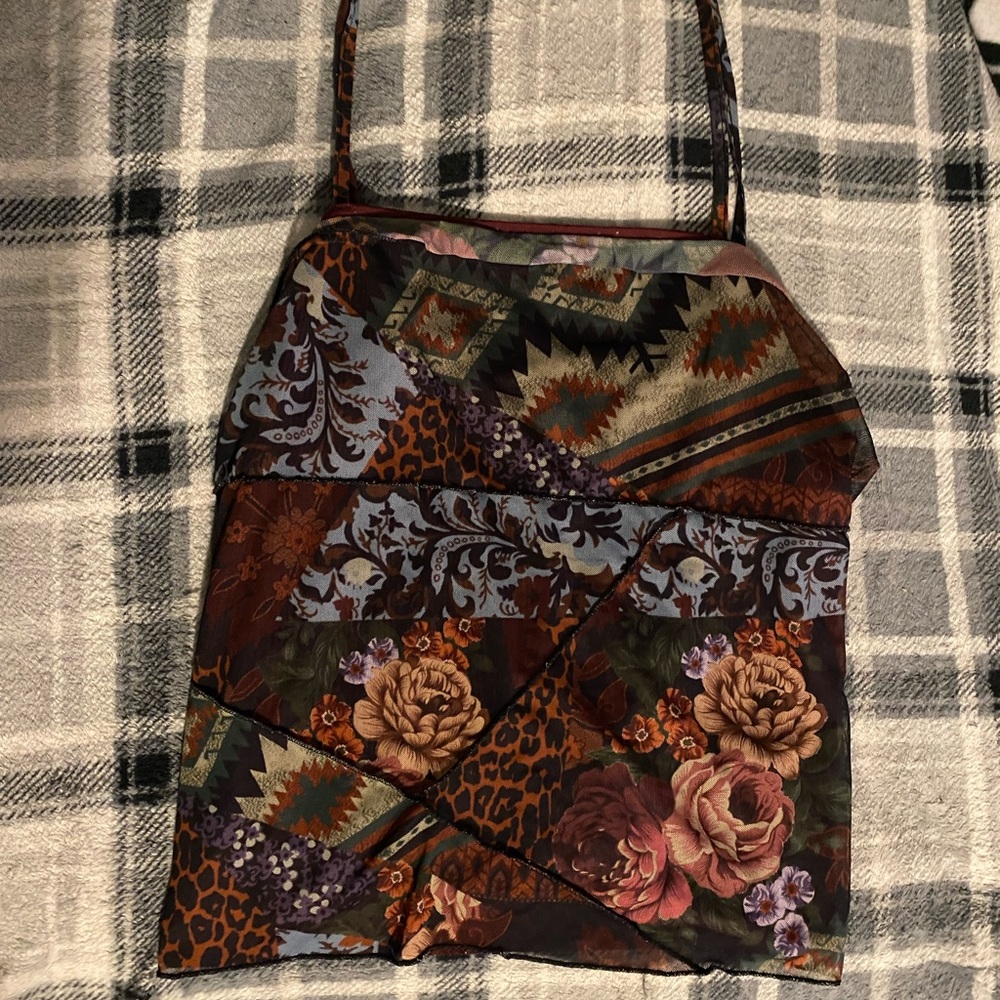 All over floral print women’s top♥️
